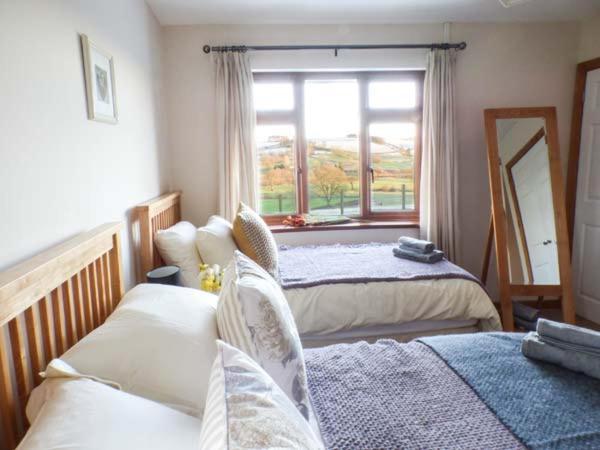 Llanbadarn Fynydd Tynddol Bungalow מראה חיצוני תמונה